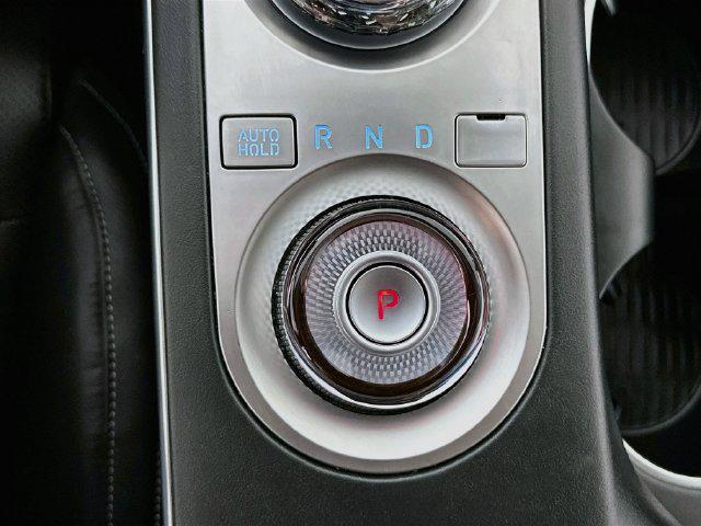 2025 Genesis Gv70 - $32,780