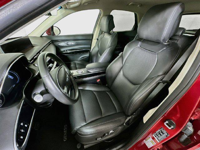 2025 Genesis Gv70 - $32,780
