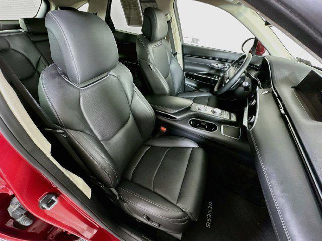 2025 Genesis Gv70 - $32,780