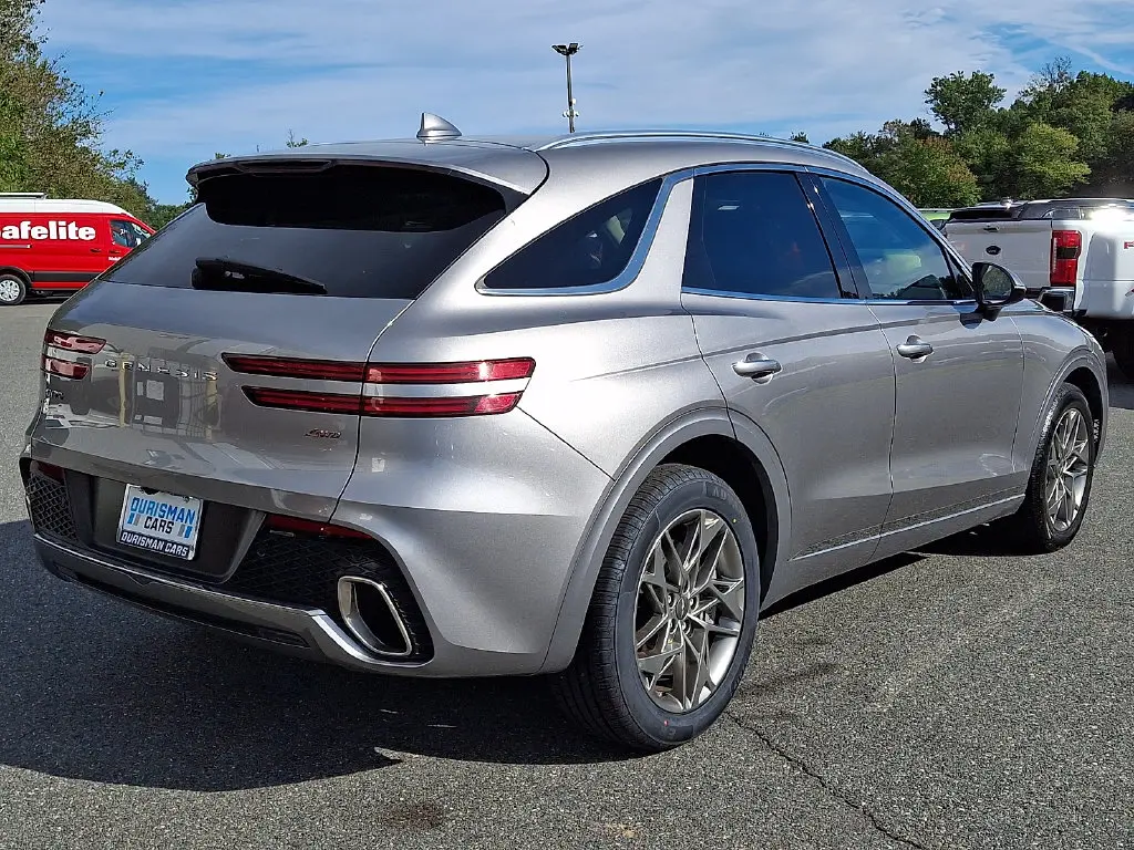 2025 Genesis Gv70 - $30,200