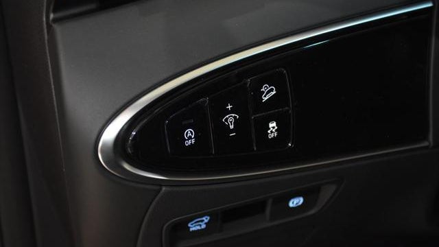 2025 Genesis GV70 2.5T Standard
