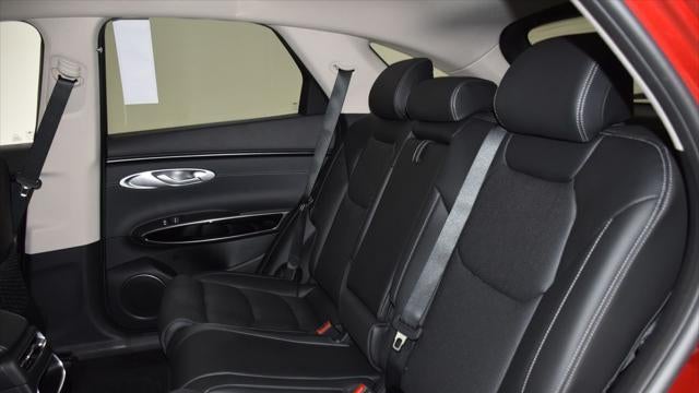 2025 Genesis GV70 2.5T Standard