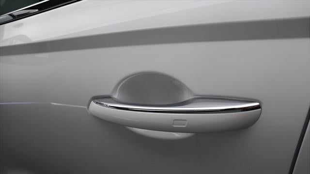 2026 Genesis GV70 2.5T Standard