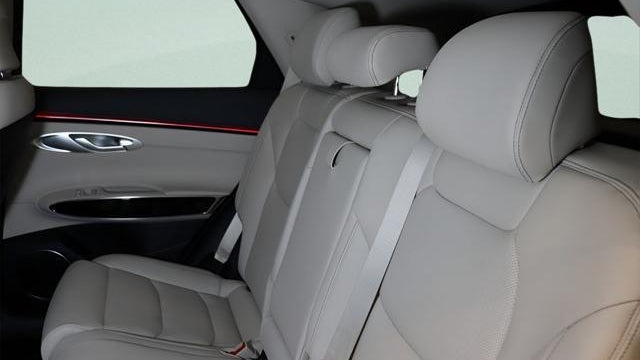 2026 Genesis GV70 2.5T Standard
