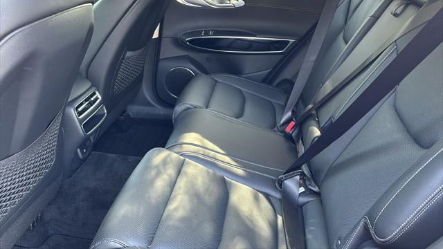 2026 Genesis GV70 2.5T Standard