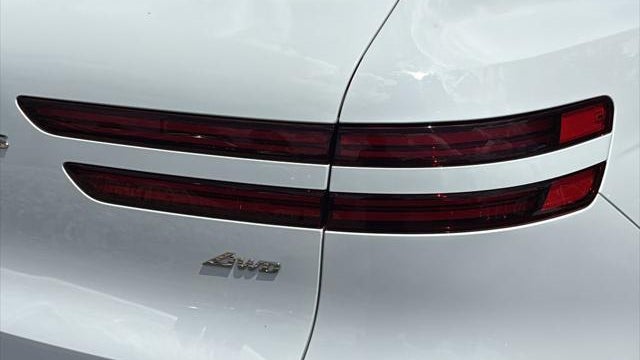 2026 Genesis GV70 2.5T Standard