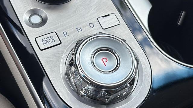 2026 Genesis GV70 2.5T Standard