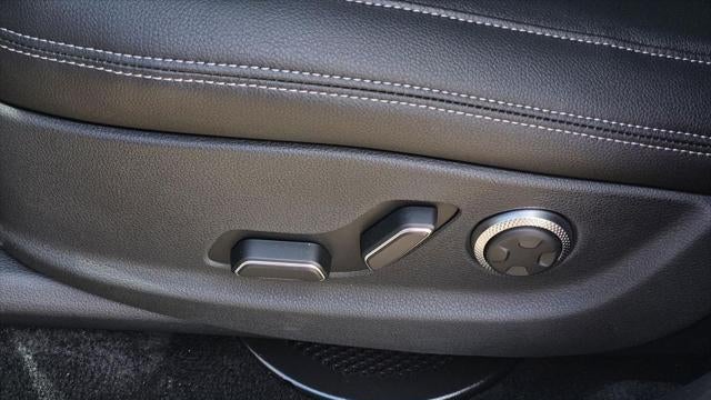2026 Genesis GV70 2.5T Standard