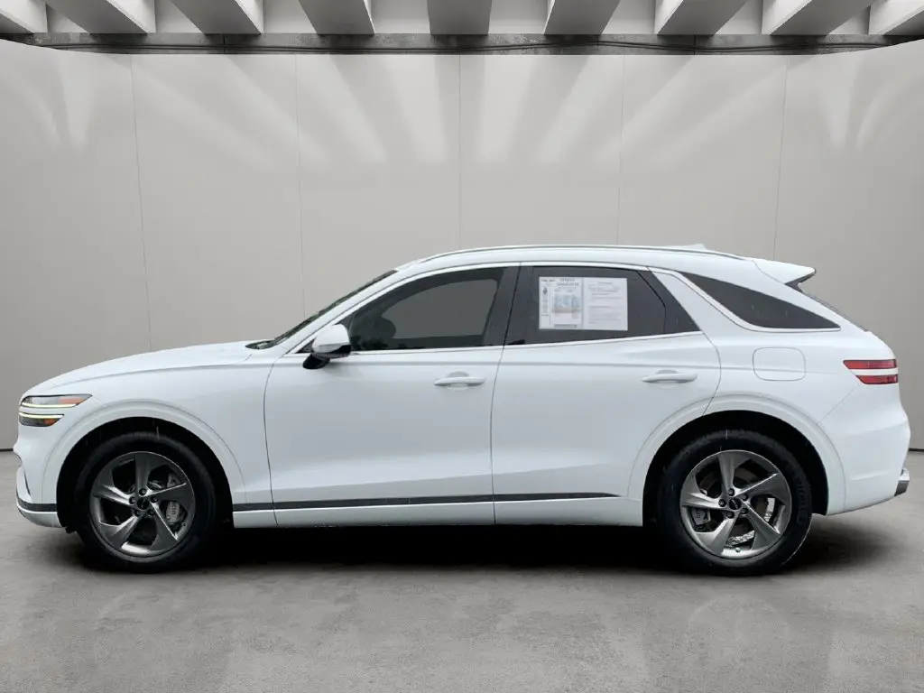 2026 Genesis Gv70 - $43,817