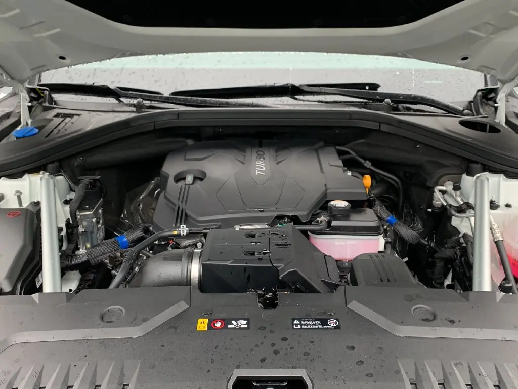 2026 Genesis Gv70 - $43,817