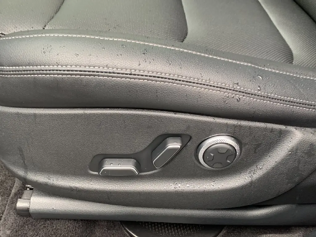 2026 Genesis Gv70 - $43,817
