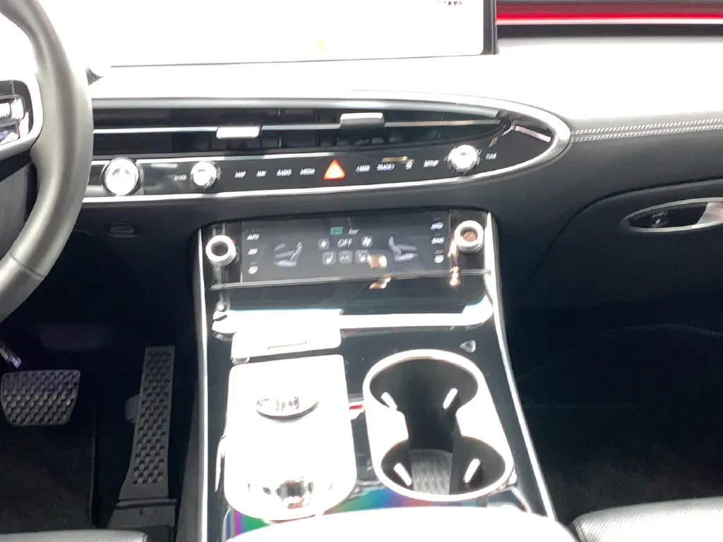 2026 Genesis Gv70 - $43,817