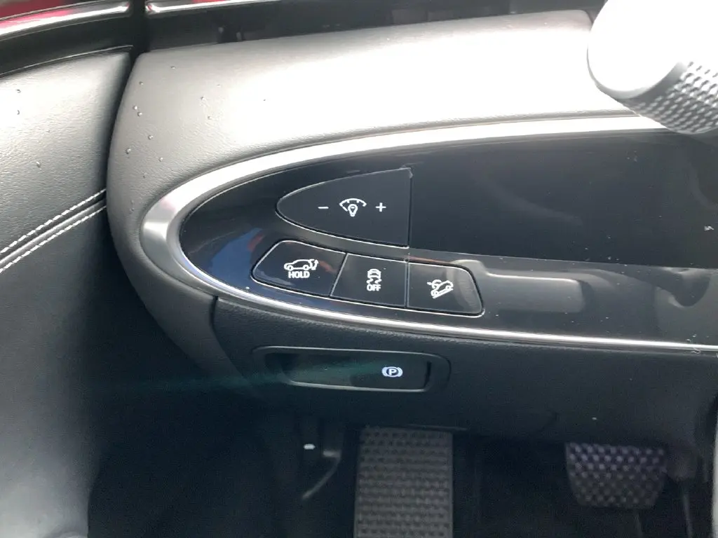 2026 Genesis Gv70 - $43,817