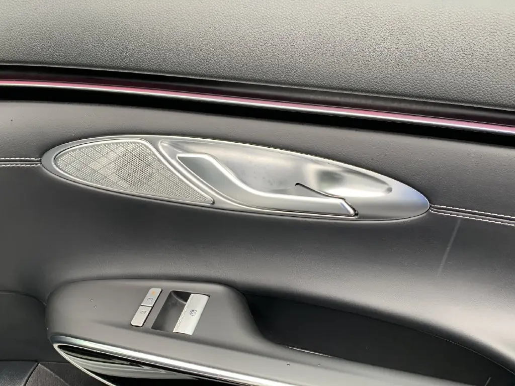 2026 Genesis Gv70 - $43,817