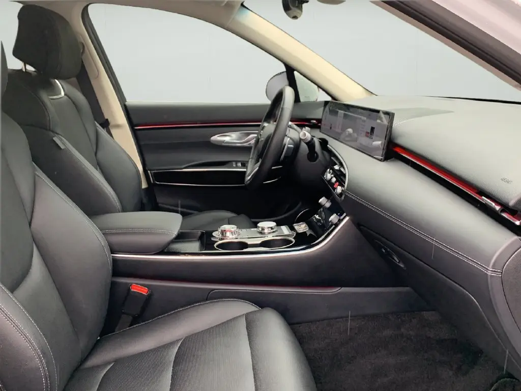 2026 Genesis Gv70 - $43,817