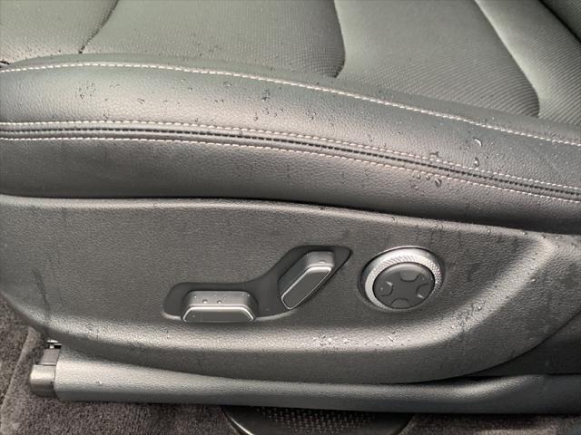 2026 Genesis Gv70 - $43,950