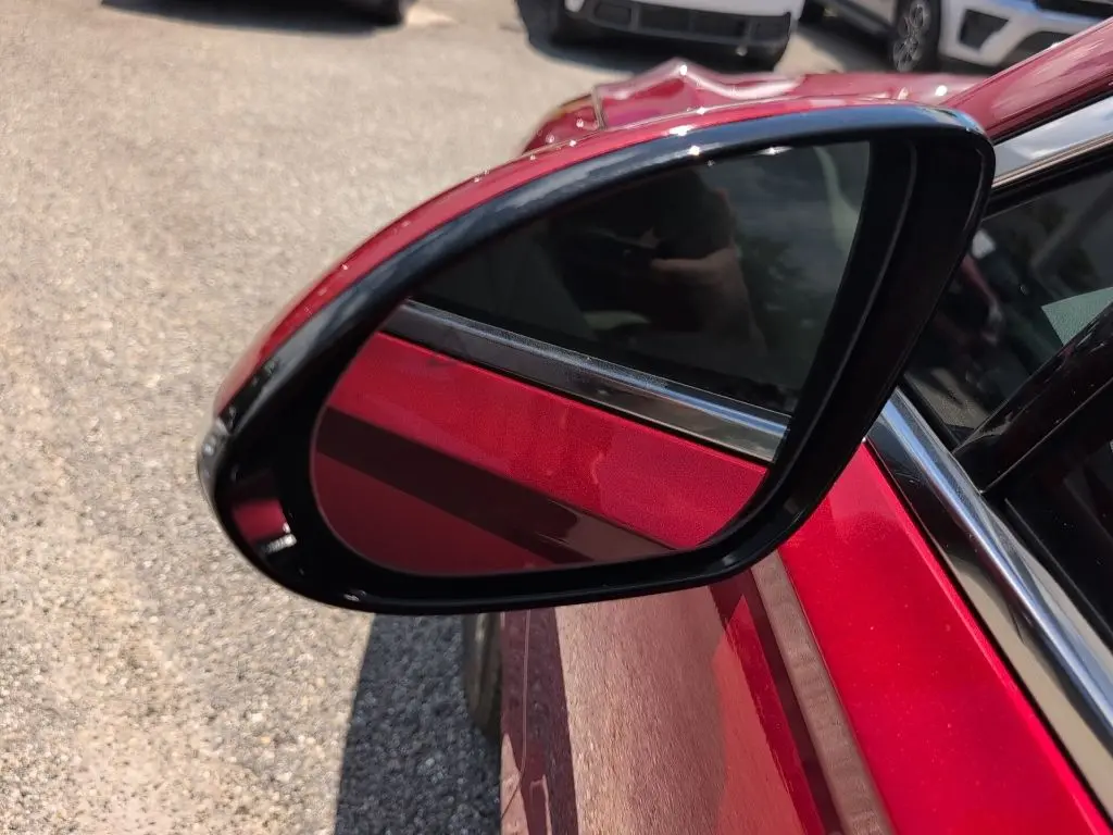 2026 Genesis Gv70 - $42,589