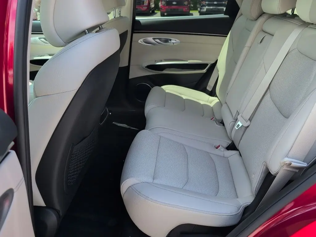 2026 Genesis Gv70 - $42,589