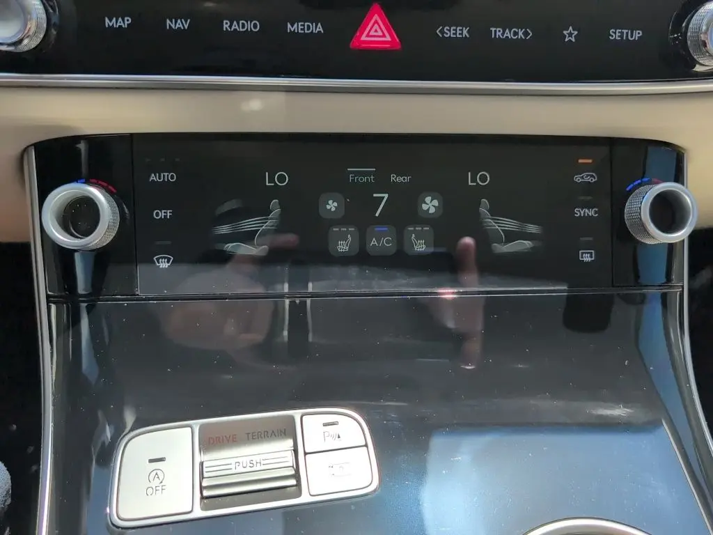 2026 Genesis Gv70 - $42,589