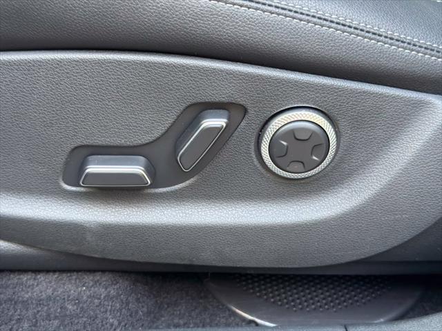 2026 Genesis Gv70 - $49,999