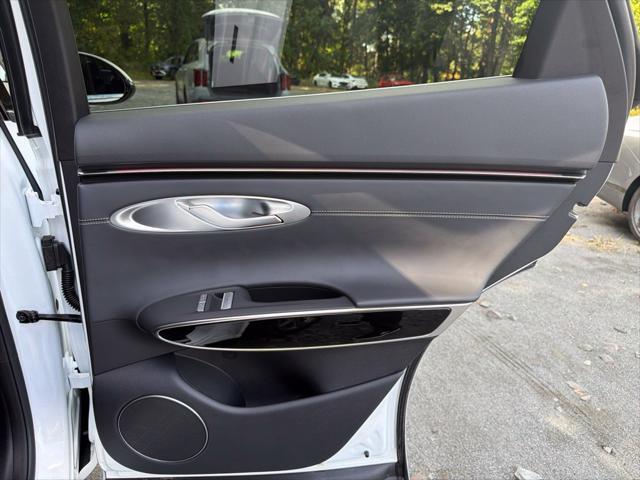 2026 Genesis Gv70 - $49,999