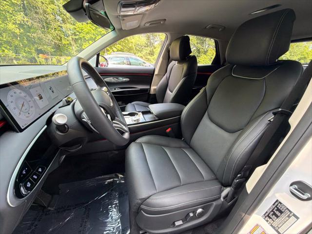 2026 Genesis Gv70 - $49,999
