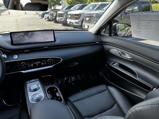 2024 Genesis Gv70 - $38,300
