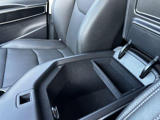 2024 Genesis Gv70 - $38,300