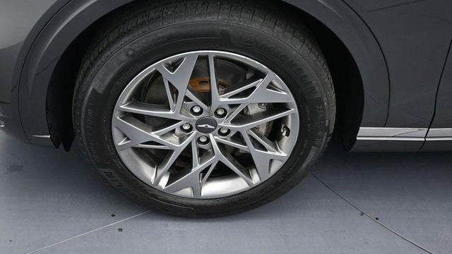 2024 Genesis GV70 2.5T Standard
