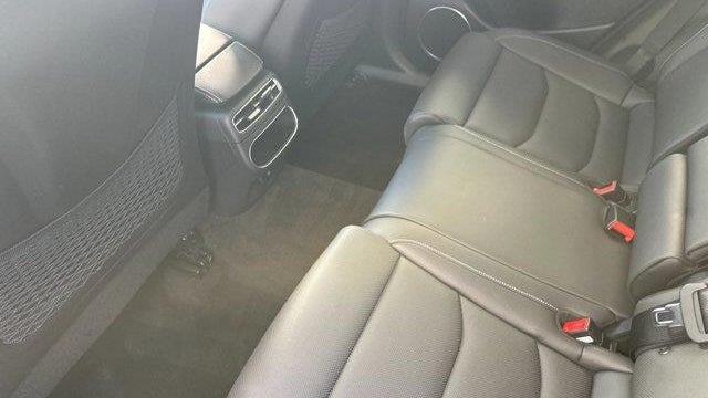 2024 Genesis GV70 2.5T Standard