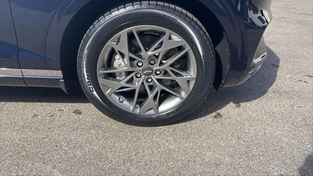 2024 Genesis GV70 2.5T Standard