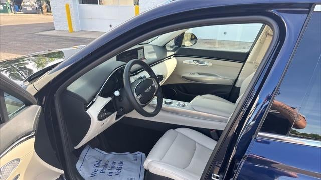 2024 Genesis GV70 2.5T Standard