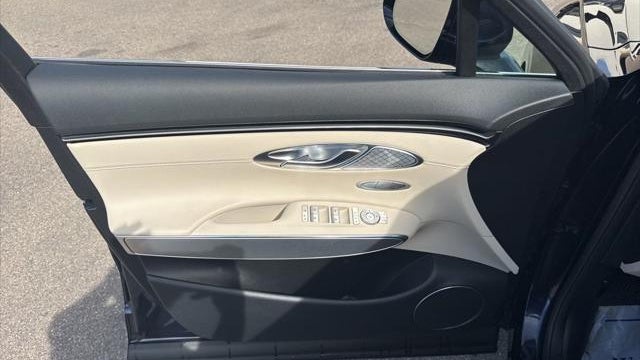 2024 Genesis GV70 2.5T Standard