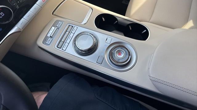 2024 Genesis GV70 2.5T Standard