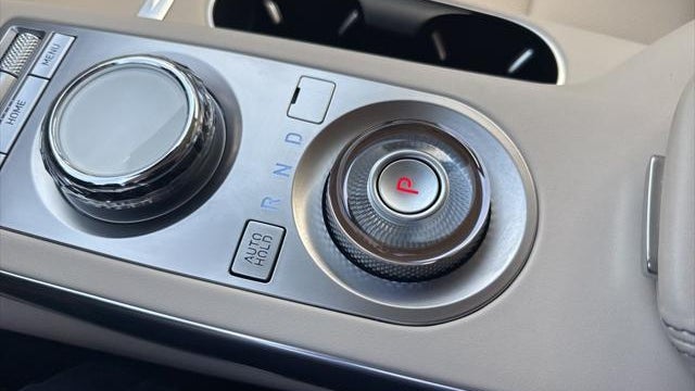2024 Genesis GV70 2.5T Standard