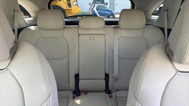 2024 Genesis GV70 2.5T Standard