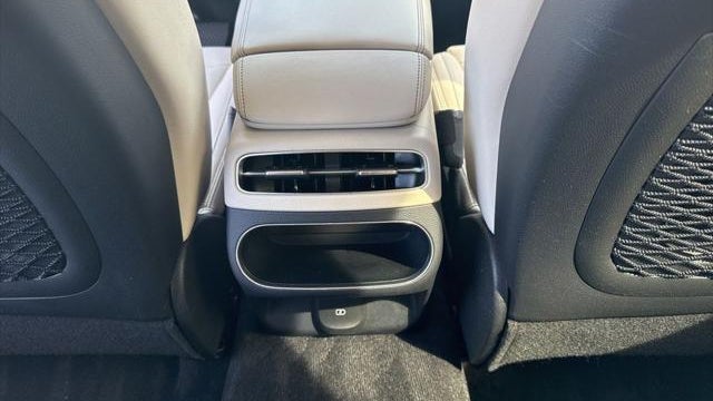 2024 Genesis GV70 2.5T Standard