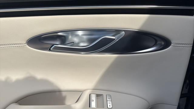 2024 Genesis GV70 2.5T Standard