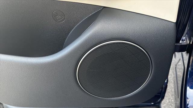 2024 Genesis GV70 2.5T Standard