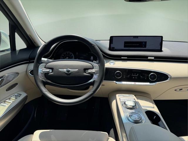 2024 Genesis Gv70 - $33,421