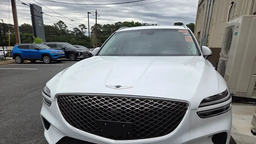 2024 Genesis GV70 2.5T Standard