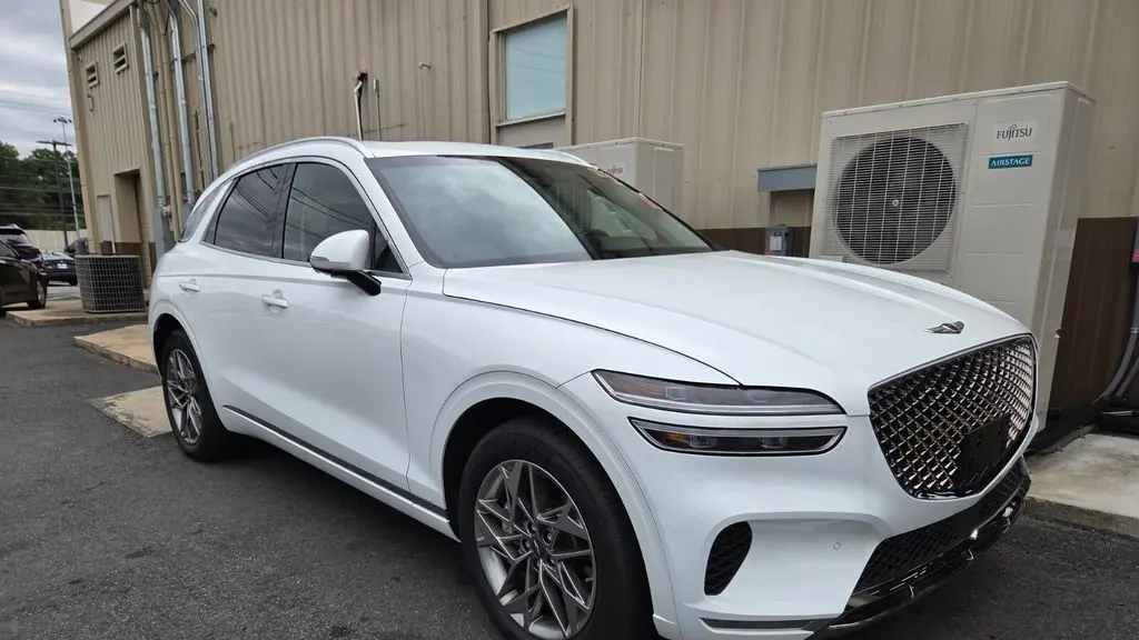 2024 Genesis GV70 2.5T Standard