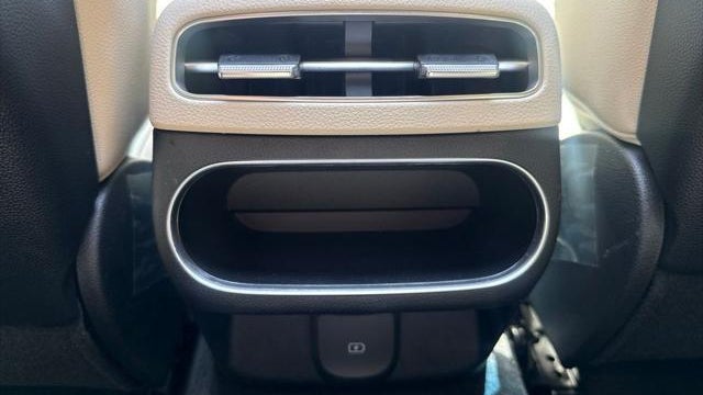 2025 Genesis GV70 2.5T Standard