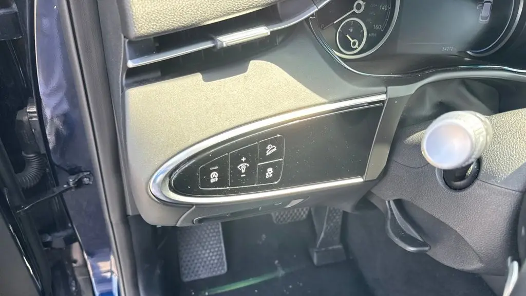 2025 Genesis GV70 2.5T Standard