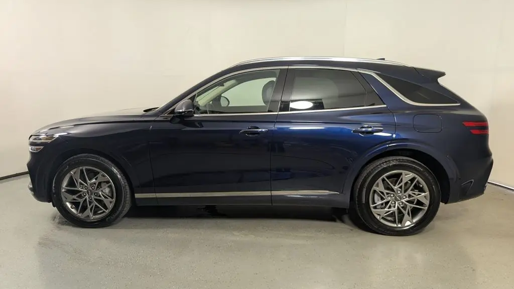 2025 Genesis GV70 2.5T Standard