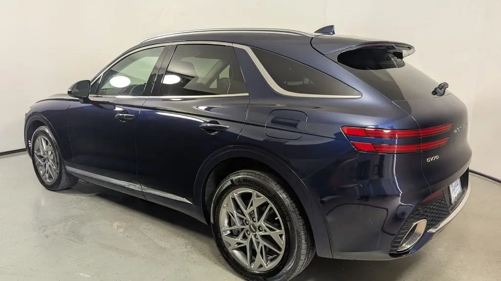2025 Genesis GV70 2.5T Standard