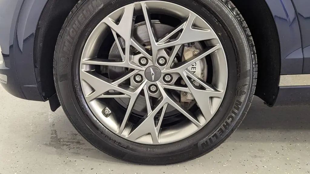 2025 Genesis GV70 2.5T Standard