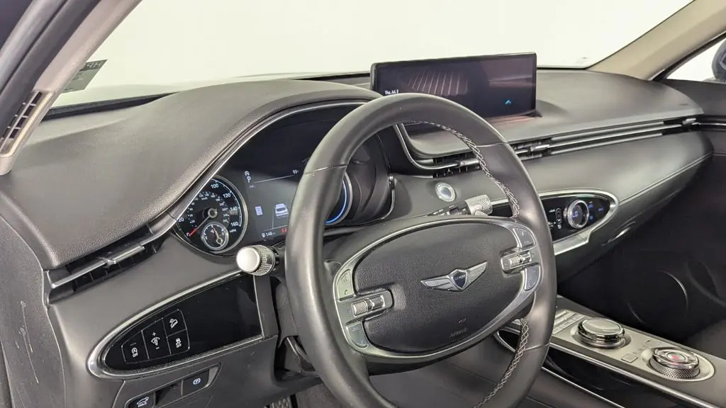 2025 Genesis GV70 2.5T Standard