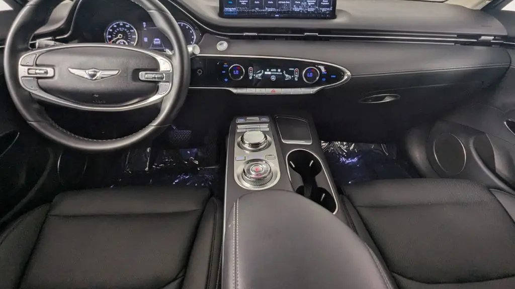 2025 Genesis GV70 2.5T Standard