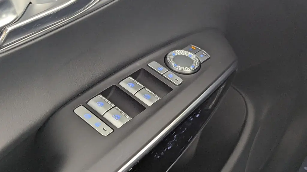 2025 Genesis GV70 2.5T Standard